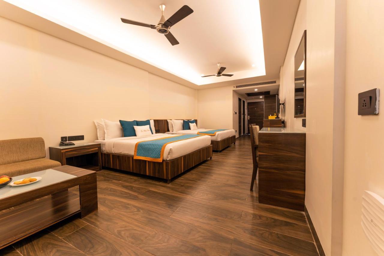 Zone Connect By The Park Parra Goa Hotel Anjuna Exterior photo